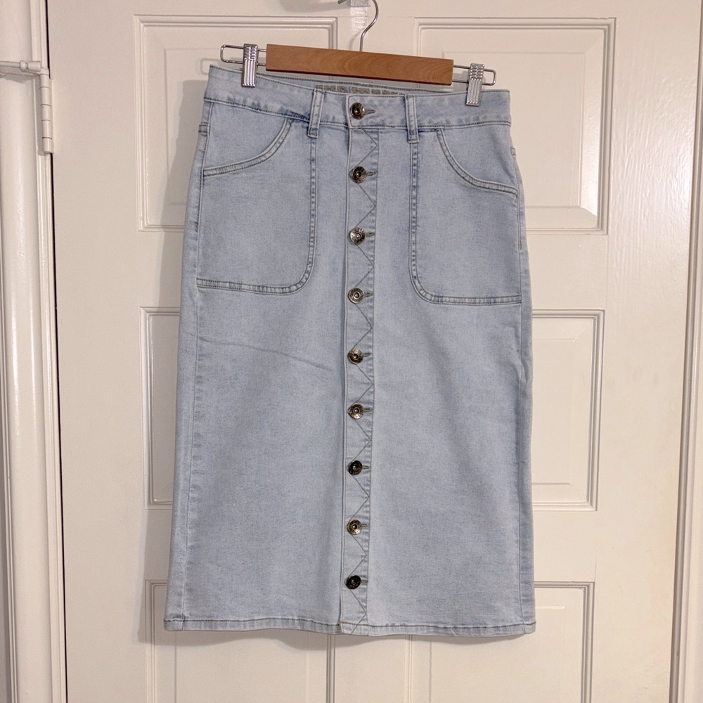 VIP Denim Button-Front Midi Skirt